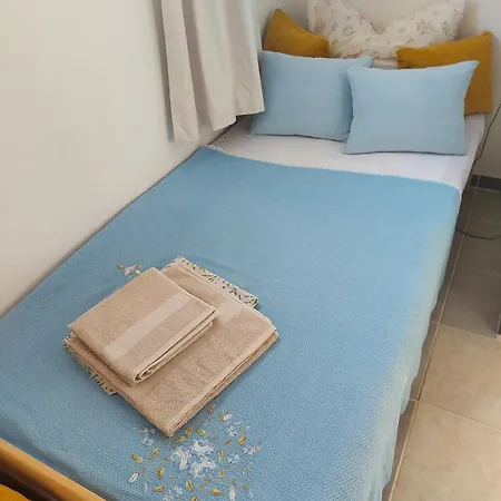 بيت للعطل House With A Parking Space Drvenik , Drvenik - 24088