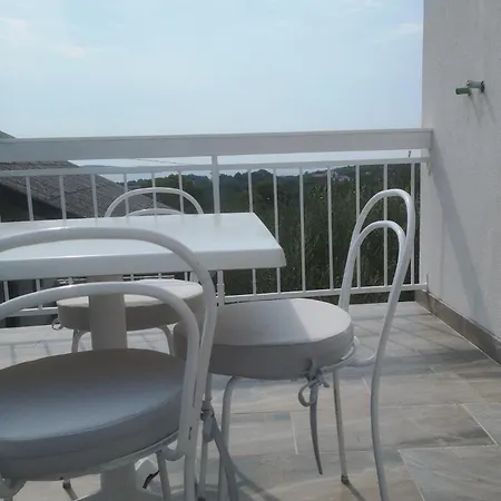 House With A Parking Space Drvenik , Drvenik - 24088 بيت للعطل مالي درفينيك
